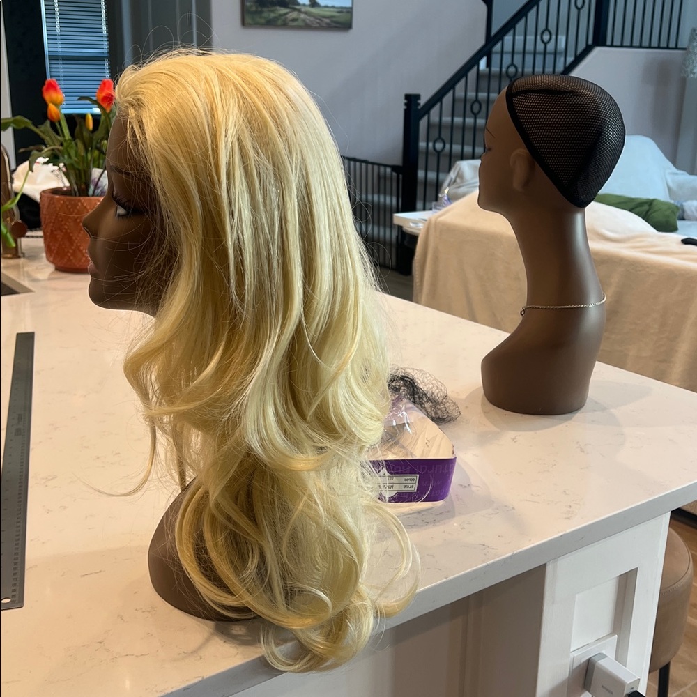 Love It Human Hair Blend Juliet color 613
